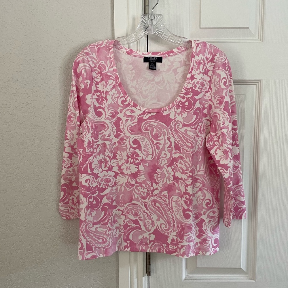 Chaps petite size large women’s 3/4 sleeve scoop neck pink and floral top